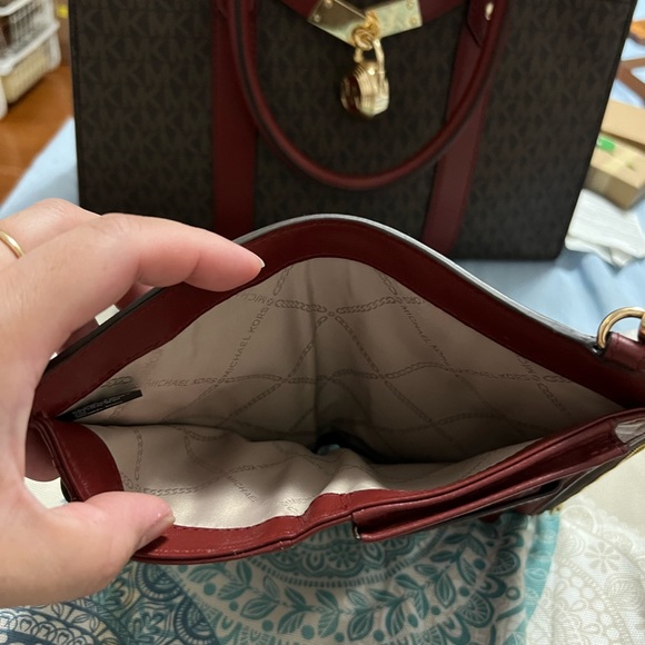 Adele Smartphone Wallet by Michael Kors - Picture 5 of 6